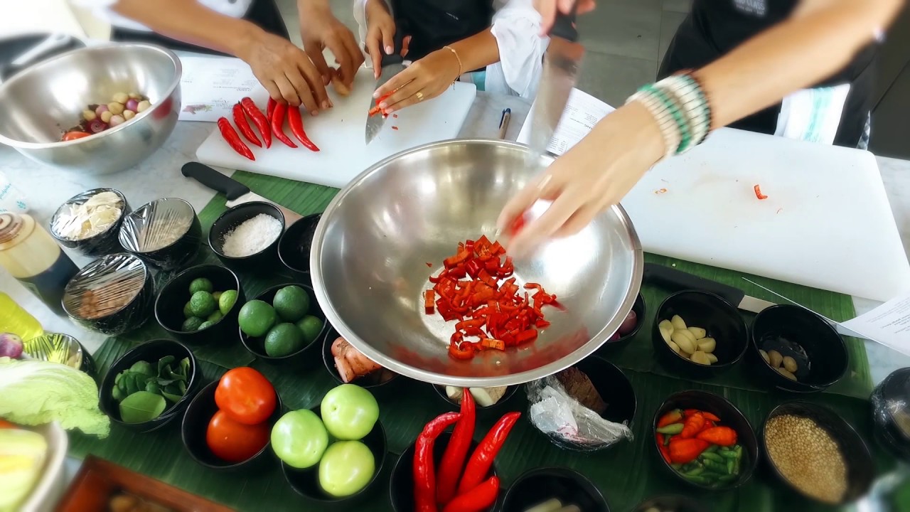 Experience the highlights of balinese cooking class.