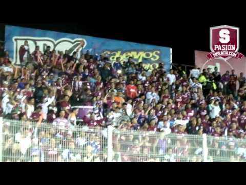 "Ya tenemos una cama" Barra: Ultra Morada &bull; Club: Saprissa