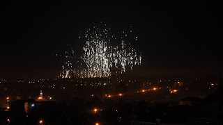 preview picture of video 'Донецк бомбят белым фосфором 14.08  Ukraine military dropped incendiary bombs on Donetsk'