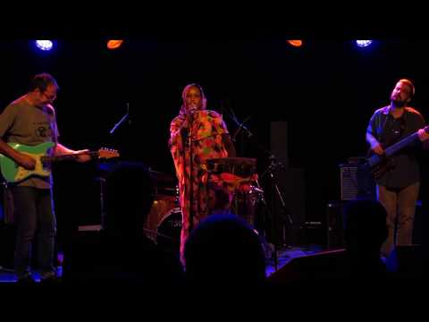 Aziza Brahim (2) Live@Merleyn Nijmegen (NL), November 14. 2017