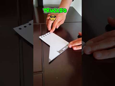 Soporte para portátil creado a partir de una sola hoja de papel reciclado que soporta hasta 10 libr