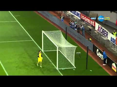 Tucudean trimite mingea in bara in meciul cu Otelul