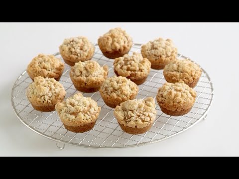 Martha Stewart’s Classic Crumb Topping For Muffins, Coffee Cake, & Pies | Martha Bakes | #Shorts