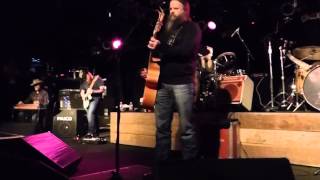 &quot;I Fall To Pieces&quot; Jamey Johnson @ Joe&#39;s on Weed St. 4/10/15