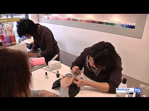 2018-07-18 PRATO - STOP A CHIUSURA DOMENICA PER PARRUCCHIERI-ESTETISTI