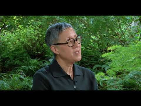 Jin-me Yoon: About Time | About Jin-me Yoon