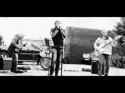 Undersphere - Undersphere - Strach (live)