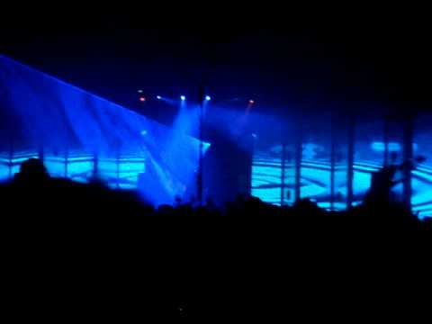 X-Qlusive Showtek Australia - Showtek (Mr Puta - Viva Nacortica)