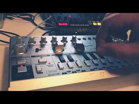Behringer TD-3 / Korg Volca Beats - Trance Acid Techno Live Session🔉📢🎶🎵