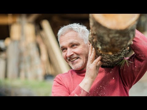 South Tyrol | What moves us | "I live with the wood"