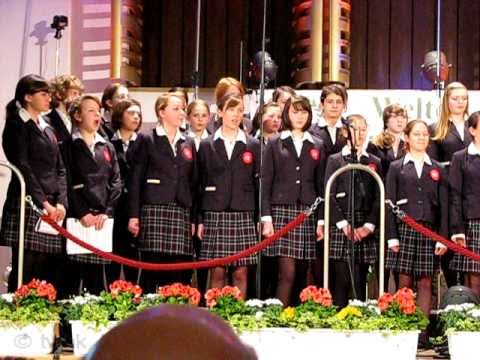 Die Hamburger Alsterspatzen singen "Do-Re-Mi" mit Leon Kuijpers an der WELTE-Funkorgel des NDR