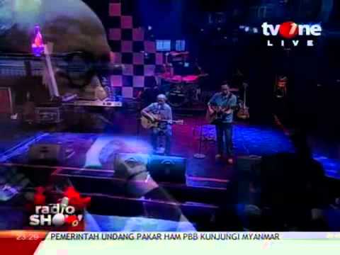 Ebiet G Ade feat Adera Elegi Esok Pagi Live @RadioShow tvOne
