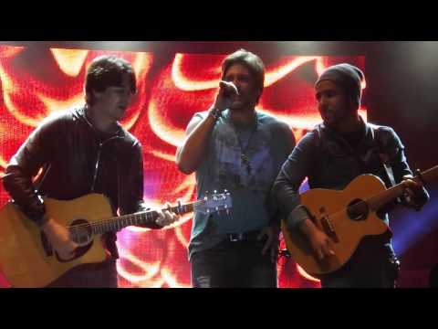 Knockin' On Heaven's Door - Victor & Leo
