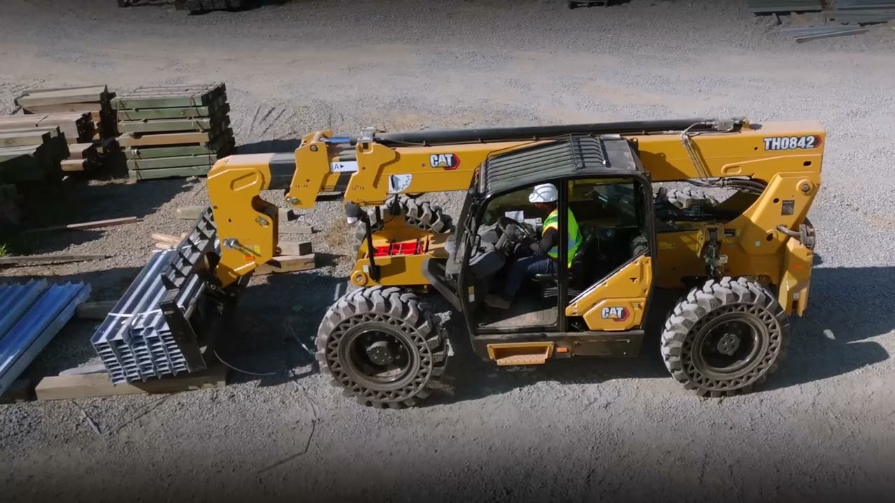 Next Generation Cat® Telehandlers At Work