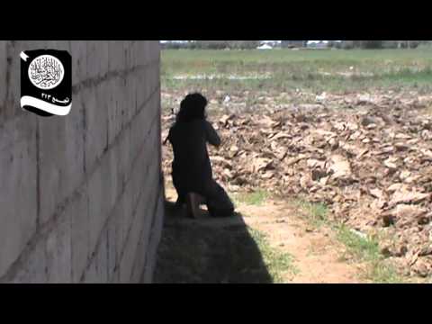 استهداف مقرات تنظيم داعش بالأسلحة الخفيفة من قبل جيش الإخلاق في ريف دير الزور الشرقي