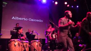 alberto caicedo y su orquesta: Poquito de amor