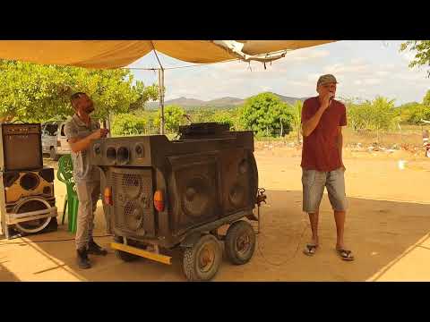 Fulore mostrando seu talento na feira do troca xexéu em Estrela de Alagoas. 18/01/2026