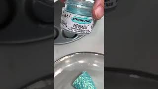 Download lagu Difference between edible glitter & luster dust ✨ #shorts #baking #edibleglitter mp3 Download lagu Difference between edible glitter & luster dust ✨ #shorts #baking #edibleglitter mp3