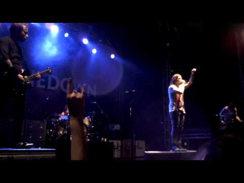 Shinedown - Final Song of the night Fly From The Inside - 13th February 2012