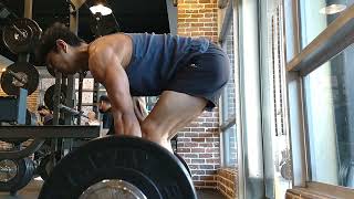 [問題] 硬舉動作請教