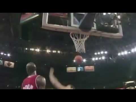 Jason Williams Flashy Off The Elbow Pass
