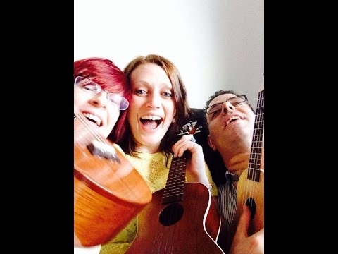 The Ukuladies with Ben perform 'La vie en Rose
