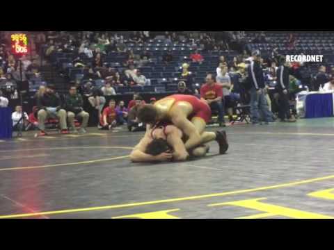 Lodi's Justin Medeiros losses 11-2 major decision to Oakdale's Colbey Harlan in Masters 182-pound ch