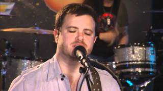 Wade Bowen performs &quot;Matches&quot; on the Texas Music Scene