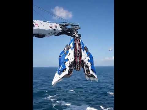 Gundam Transport and Assembly at the Future Technology Sea #gundam #toys #mytoys #shorts