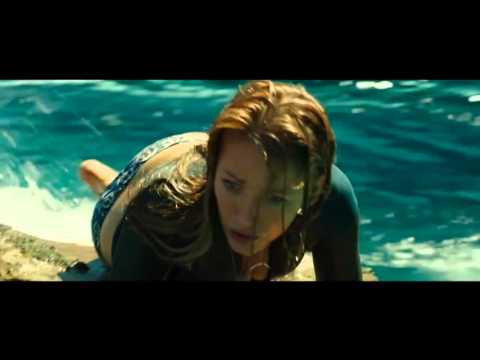 THE SHALLOWS - International Trailer