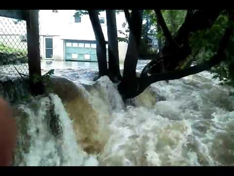 FLOODING: East Side BEAVER BROOK at E. Boston Post Road nr. Harrison Ave. Ext. (2 of 4)