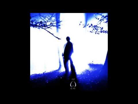 D SpAde   1 Standing