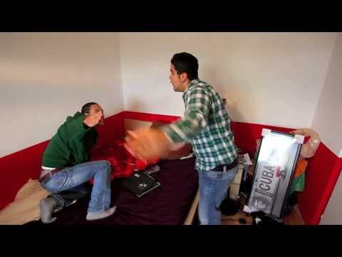 SIMON DESUE & BM JORDAN - SCHEIß AUF FACEBOOK DER EXTREM STREICH.!!