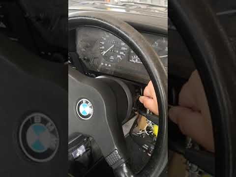 Thumbnail for E24 635CSi Cold start valve fuel hose leak by rall, rally