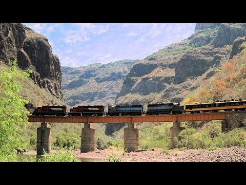 Chepe - Railway adventure in the wild north of Mexico