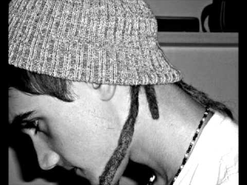 Nacho Ballarín -Consuelo entre papeles.