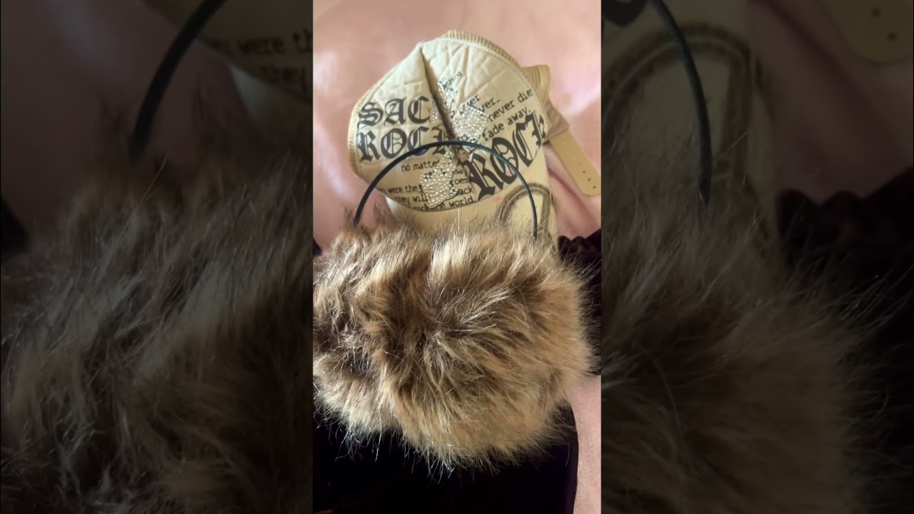 Obsessed with this golden, mcbling look 💋⚜️⚜️ #y2k #y2kfashion #outfitideas #ootd #winterfashion