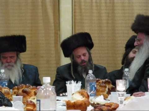 Baruch Lebovits the Kamarna Rebbe with the Kretchnifer Rebbe
