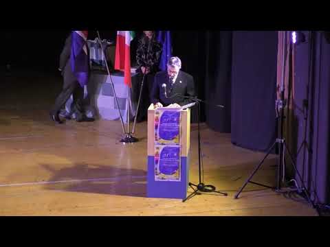 UN POSTER PE LA PACE