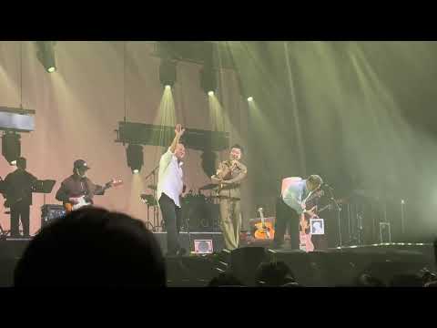 รอรัก (Past Forward) - Sqweez Animal feat. Byrd & Heart live at SQWEEZ ANIMAL คอนเสิร์ตที่ฉันไม่เหงา