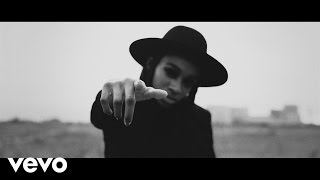 Little Simz - Dead Body video