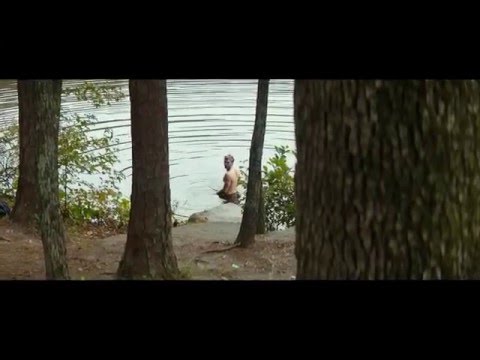 THE 5TH WAVE Film Clip - "Peeping Cassie"