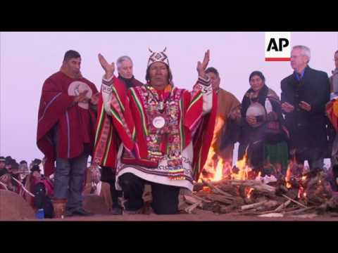 Aymara in Bolivia celebrate the year 5525