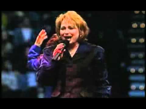 Woman Of Faith - Open The Eyes Of My Heart
