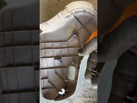 Replacing Leather Seat Covers 2001 - 2001 Toyota Sequoia (Gen 1)