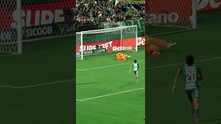 Hugo Souza faz grande defesa e garante empate do Corinthians com a Chape por 0 a 0