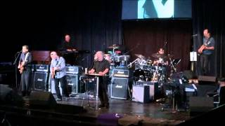 The TreeStumps play Michael Stanley's "The Job" at