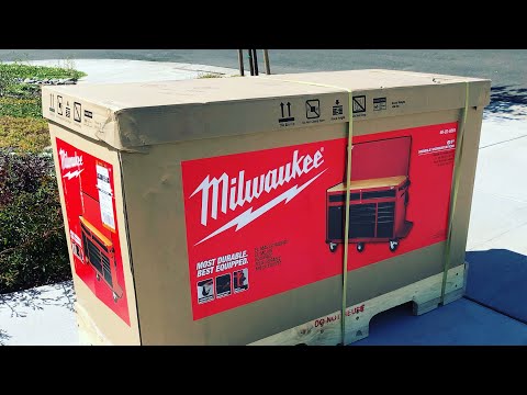 Milwaukee 61” Workbench Unboxing