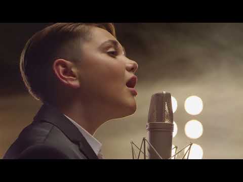 Роберт Касьян клип "Parlami d'amore, Mariu"