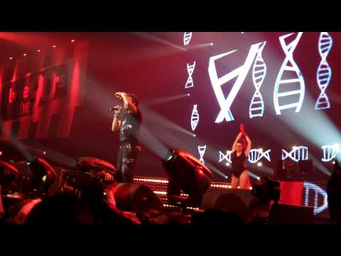 Haddaway - Life & What Is Love (Live At I Love The 90's The Party 16-04-2011)